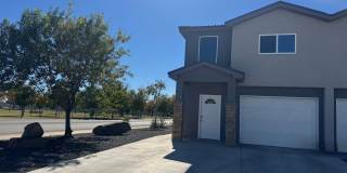 516 E Reed Gallery 1