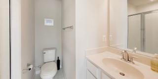 Fresh and Ready 4Bed/4.5Bath Beautiful 4 level TH + 2 Car Garage Gallery 7