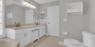 10635 NW 54th St Gallery 17