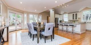 Luxury - Single Family Home Gallery 13