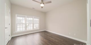 108 Southsquare Row Gallery 4