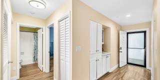 827 Oak Harbour Drive Gallery 52