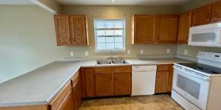 Wonderful 4 Bedroom 2.5 Bathroom Two Story Home in Lawrence! Gallery 14
