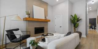 Furnished Luxury Home for Rent-Historic Deutschtown/Northside Gallery 7