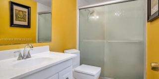7405 SW 79th Ct Gallery 10