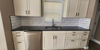 Spacious 2-Bedroom, 1-Bathroom Home AVAILABLE NOW!! Gallery 7