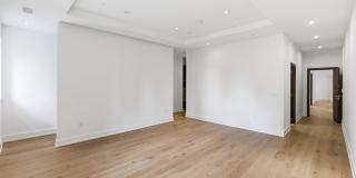 2108-10 WALNUT Street Gallery 15