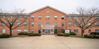 Gateway Pointe - Senior Living Gallery 1