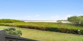 Bluestone on the Bay Gallery 17