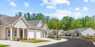 Hardy Springs 55+ Active Adult Apartment Homes Gallery 3