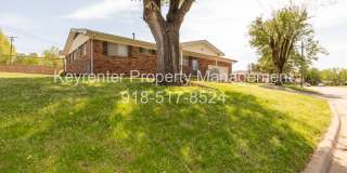 3 Bed 1.5 Bath in Great Midtown Location! Gallery 10