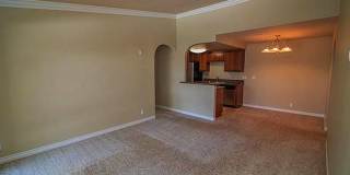 Awesome condo in gated community Gallery 11