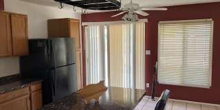 2512 E Larkspur Drive Gallery 1