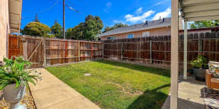 Fully Furnished Alta Heights Retreat | Walk to Downtown Napa Gallery 31