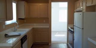 FANTASTIC GREEN VALLEY HOME IN GATED LEGACY VILLAGE COMMUNITY! Gallery 3