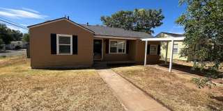 Charming 3 Bedroom 1 Bathroom close to TTU and Medical District! Gallery 1
