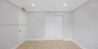 5420 Hollywood Blvd Gallery 8