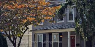 Historic Carlisle End Unit near park, food, and Dickinson College | Easy Commute, Off-Street Parking! Gallery 1