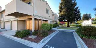 Absolutely Gorgeous 2 Bedroom 1 Bath Condo in Desirable Area of Fremont Gallery 1