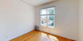 2605 Haste Street Gallery 8