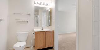 502 BRADLEY CT #5D Gallery 31