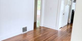 West Asheville Bungalow. 2 bedrooms, 1 bathroom. Great location! Gallery 11
