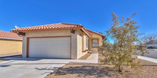 Charming Single-Story Corner Lot Home with No HOA & Spacious Layout Gallery 1
