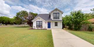 FREE SEPTEMBER + $1,350 RENT!!!! FREE SEPTEMBER + $1,350 RENT!!!! Gallery 1