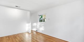 Beautiful 3 Bed + 2 Bath House + Front & Back Yard, Garage, Driveway Gallery 16