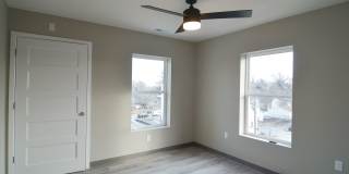 4102 Hamilton Street Gallery 17