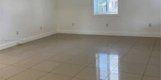 1400 NE 175th St Gallery 1