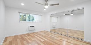 1320-1330 S Juniper Street Gallery 12