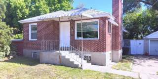 Charming 2-Bedroom Upper Duplex Unit in Ogden! Gallery 1