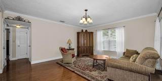 253 PARK Circle S Gallery 6