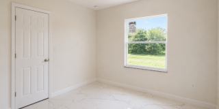 Large 4 bedroom, 3 bath, 2 car garage-MOVE IN READY! Gallery 7