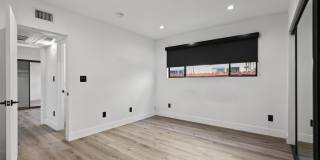 955 N Oxford Avenue Gallery 90