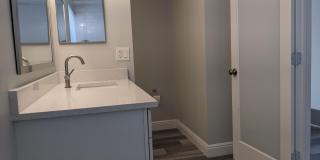 633 EXECUTIVE CENTER Drive Gallery 10