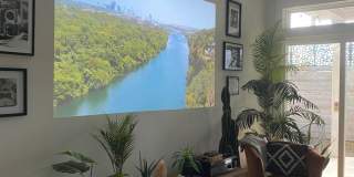 Beautiful 2 bedroom/2.5 bath in the heart of East Austin Gallery 17
