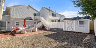 1850 Shore Boulevard Gallery 22