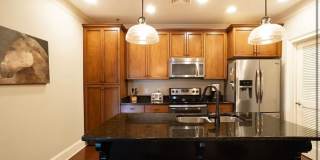 Newly Renovated! Music Row Gated Condo Gallery 1