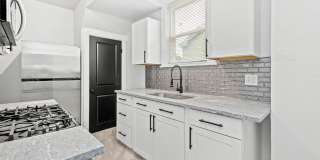 SCORE 50% OFF 1ST MONTH'S RENT IF SIGNED BY JULY 24! Spectacular 3 bedroom home in Carrick available now! Gallery 23