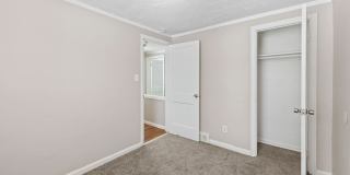 Updated 2-Bedroom, 1-Bathroom Townhome for Lease! Gallery 11