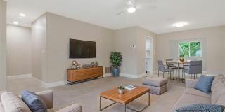 2958 DUNDEE Drive Gallery 5