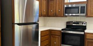 Spacious 2 Bedroom 2-1/2 Bathroom Townhome with 2-car garage in La Jolla near UCSD Gallery 13
