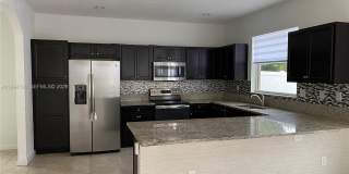 17001 SW 90th Ter Gallery 9