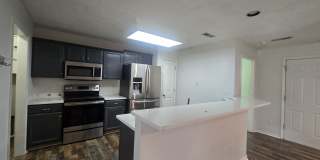 2112 Spring Hill Circle Gallery 6