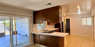 6063 Pineland Avenue Gallery 7