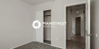 2133 East 35th Street Gallery 12