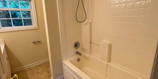 Desirable 2BR Townhome Near Downtown Hickory — Utilities Included Gallery 4