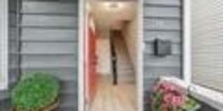 196 CLENDENNY AVE Gallery 3